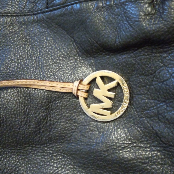 Michael Kors black bag. Used. - Picture 2 of 6